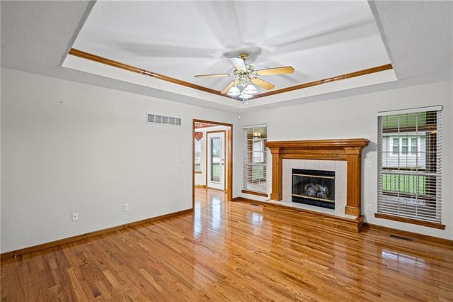 1802 Meadowlark Court, Raymore, MO 64083