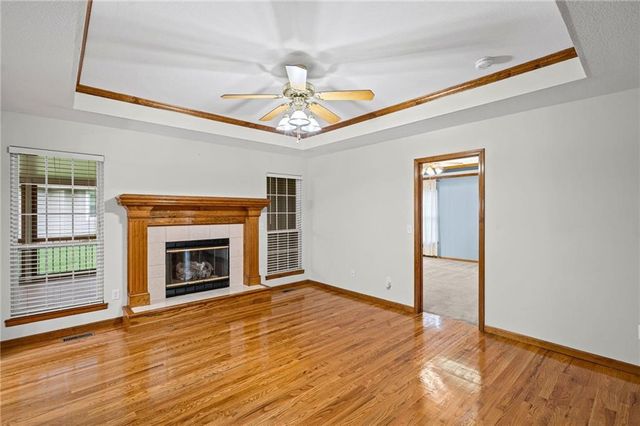 1802 Meadowlark Court, Raymore, MO 64083