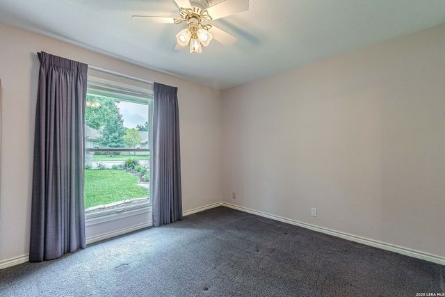 15211 OAK SPRING ST, San Antonio, TX 78232