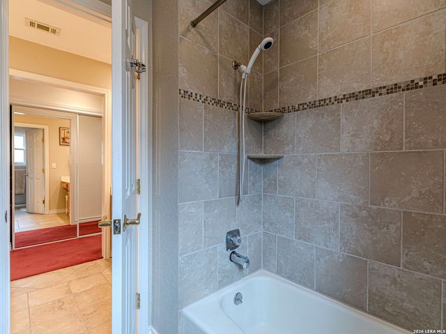 15211 OAK SPRING ST, San Antonio, TX 78232