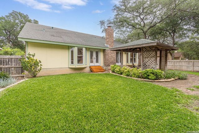 15211 OAK SPRING ST, San Antonio, TX 78232