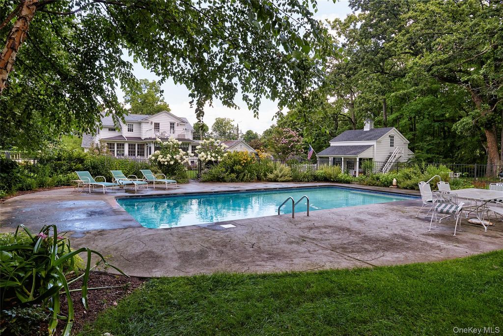 111 Washington Spring Road, Palisades, NY 10964 — photo 2