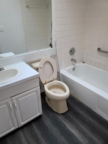 2222 SILVER PINES PLACE 902, Orlando, FL 32808