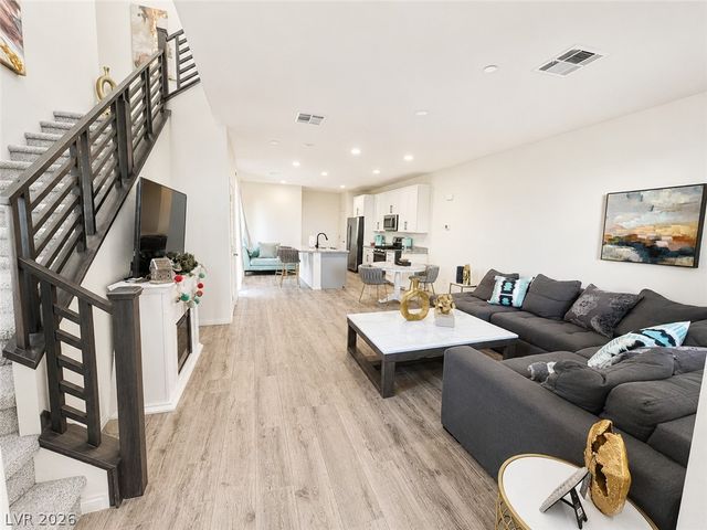 4526 Cloudrest Peak Street, North Las Vegas, NV 89031