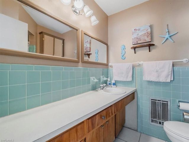 151 Emmett AVE NE, Port Charlotte, FL 33952