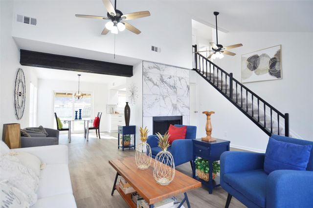 412 Old Course Drive, Friendswood, TX 77546