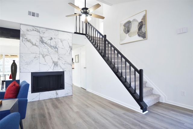 412 Old Course Drive, Friendswood, TX 77546