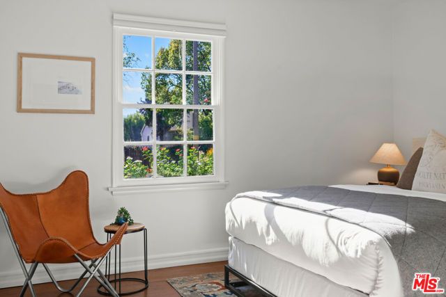 6820 Texhoma Avenue, Los Angeles, CA 91406