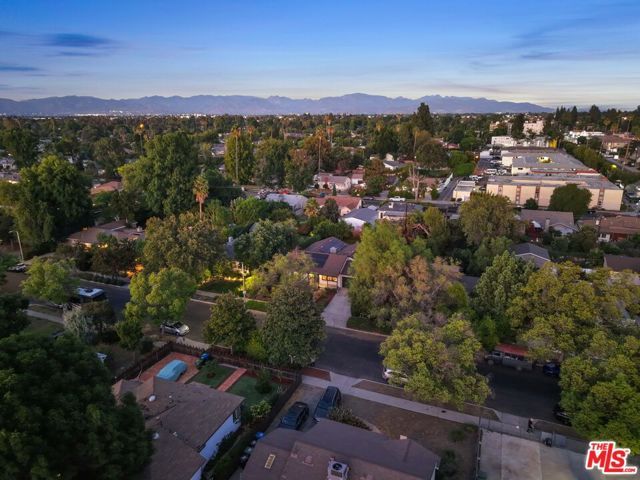 6820 Texhoma Avenue, Los Angeles, CA 91406