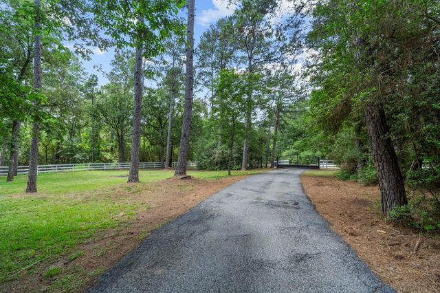 19610 Timber Ridge Drive, Magnolia, TX 77355