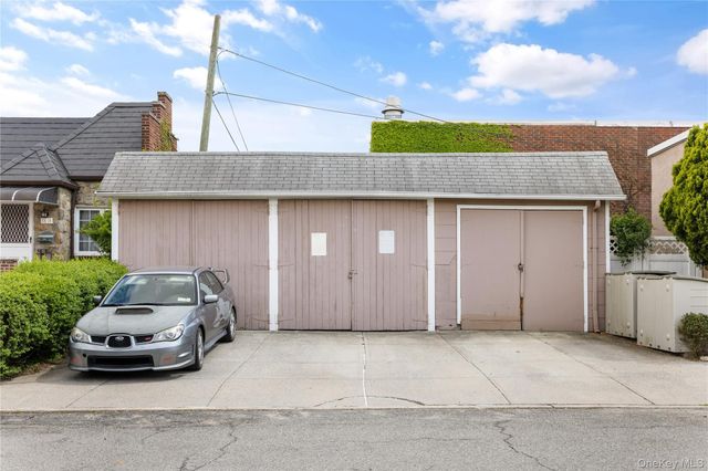 75-01 88th Street, Glendale, NY 11385