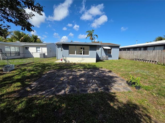 2922 Madison St, Hollywood, FL 33020