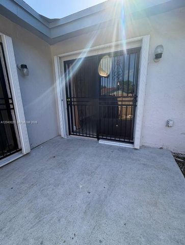 28364 SW 140th Pl, Homestead, FL 33033