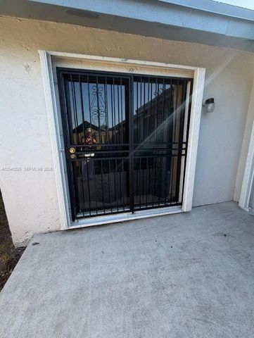 28364 SW 140th Pl, Homestead, FL 33033