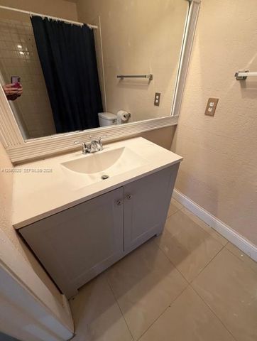 28364 SW 140th Pl, Homestead, FL 33033