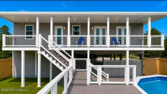205 Pine Ridge Drive, Waveland, MS 39576