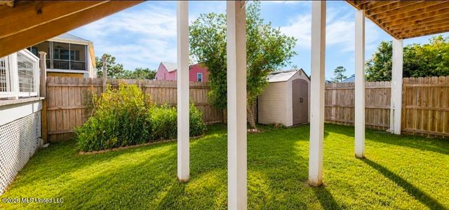 205 Pine Ridge Drive, Waveland, MS 39576