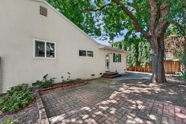 2317 Lansing Way, Sacramento, CA 95825