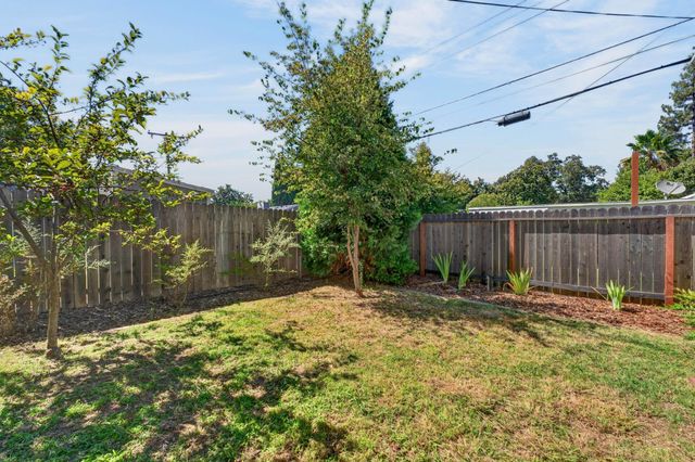 2317 Lansing Way, Sacramento, CA 95825