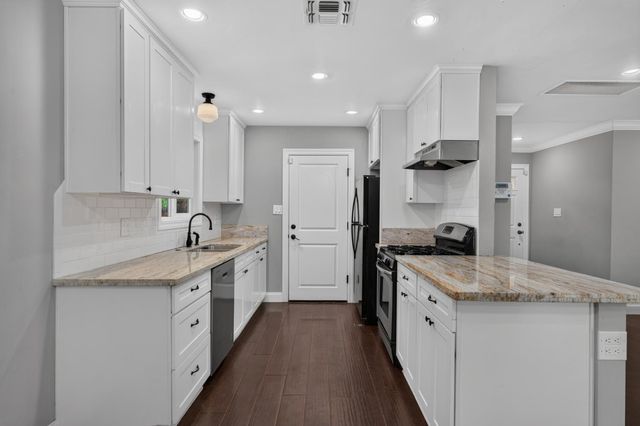 2317 Lansing Way, Sacramento, CA 95825