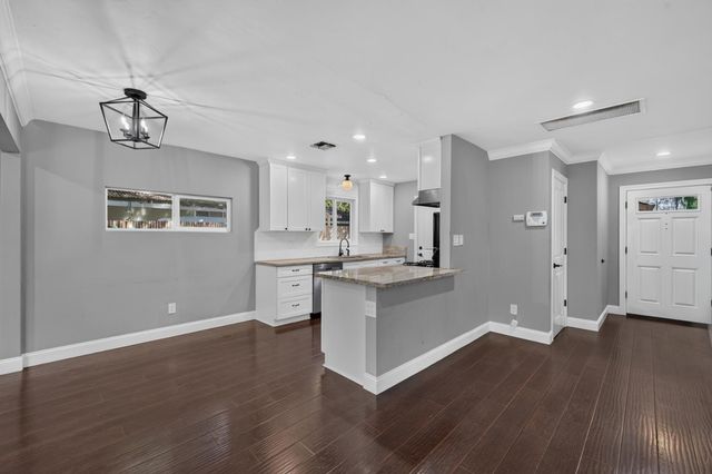 2317 Lansing Way, Sacramento, CA 95825