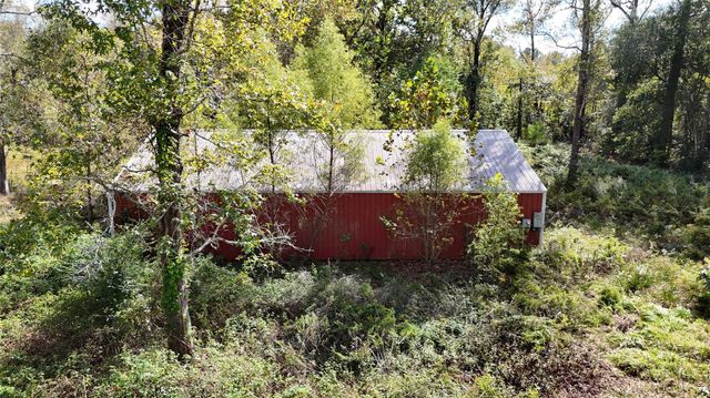 240 County Road 2017, Daisetta, TX 77533