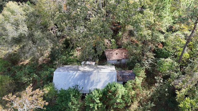 240 County Road 2017, Daisetta, TX 77533