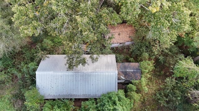 240 County Road 2017, Daisetta, TX 77533