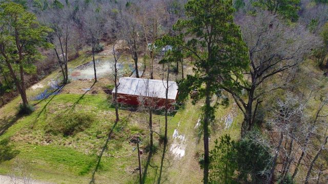 240 County Road 2017, Daisetta, TX 77533