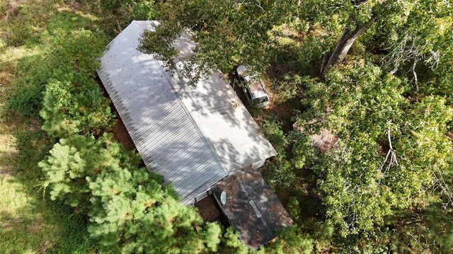 240 County Road 2017, Daisetta, TX 77533