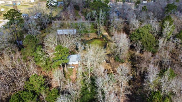 240 County Road 2017, Daisetta, TX 77533