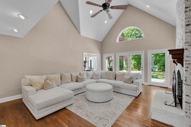 60 Clark Road, Taylors, SC 29687
