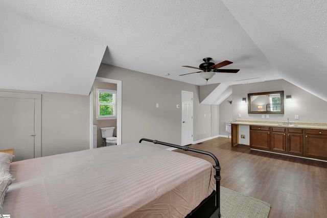 60 Clark Road, Taylors, SC 29687