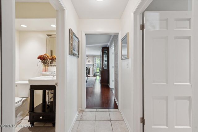 3544 Edgevale Road, Ottawa Hills, OH 43606