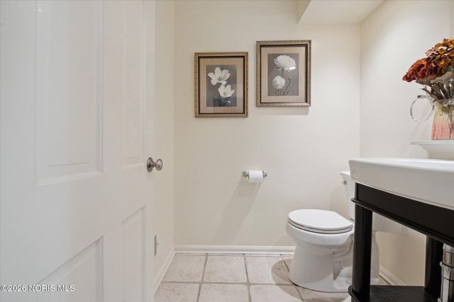 3544 Edgevale Road, Ottawa Hills, OH 43606