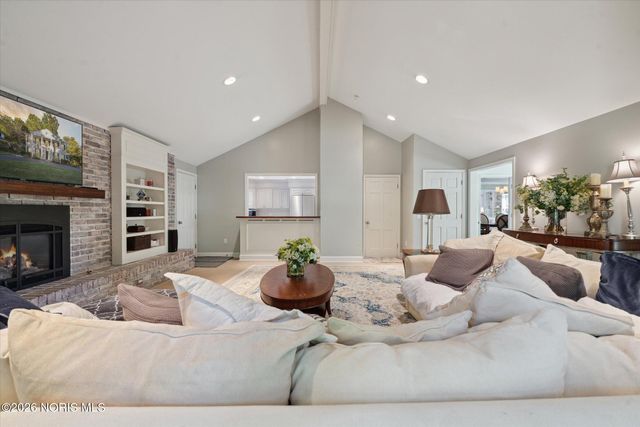 3544 Edgevale Road, Ottawa Hills, OH 43606