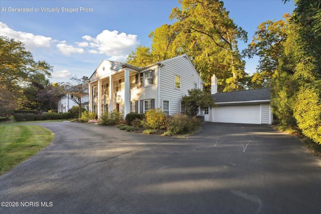 3544 Edgevale Road, Ottawa Hills, OH 43606