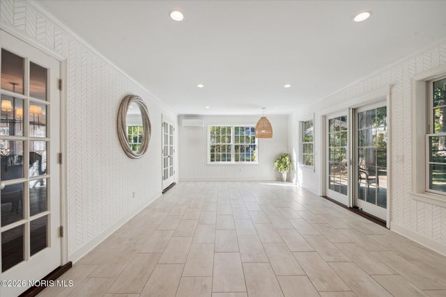 3544 Edgevale Road, Ottawa Hills, OH 43606