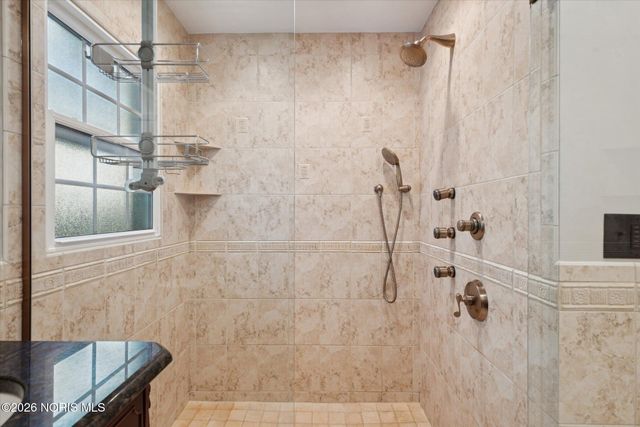 3544 Edgevale Road, Ottawa Hills, OH 43606