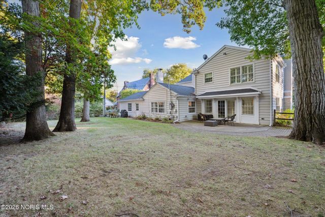 3544 Edgevale Road, Ottawa Hills, OH 43606