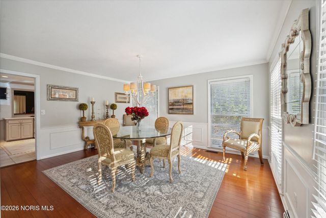 3544 Edgevale Road, Ottawa Hills, OH 43606