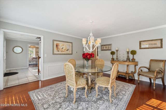 3544 Edgevale Road, Ottawa Hills, OH 43606