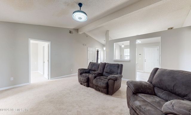 2921 TUSCARORA Trail, Middleburg, FL 32068