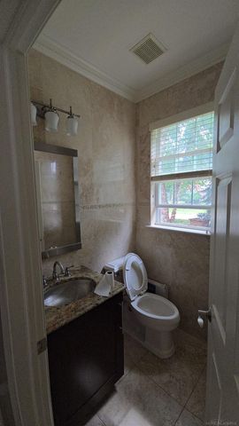 7374 Tonnelle Avenue, Shelby Twp, MI 48317