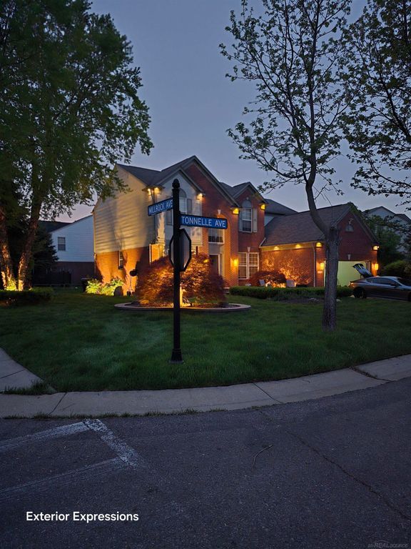 7374 Tonnelle Avenue, Shelby Twp, MI 48317