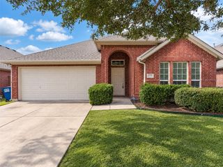 2353 Evening Song Drive, Little Elm, TX 75068