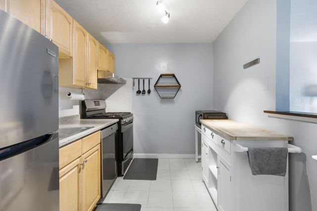 180 Mountain Ave 12, Malden, MA 02148