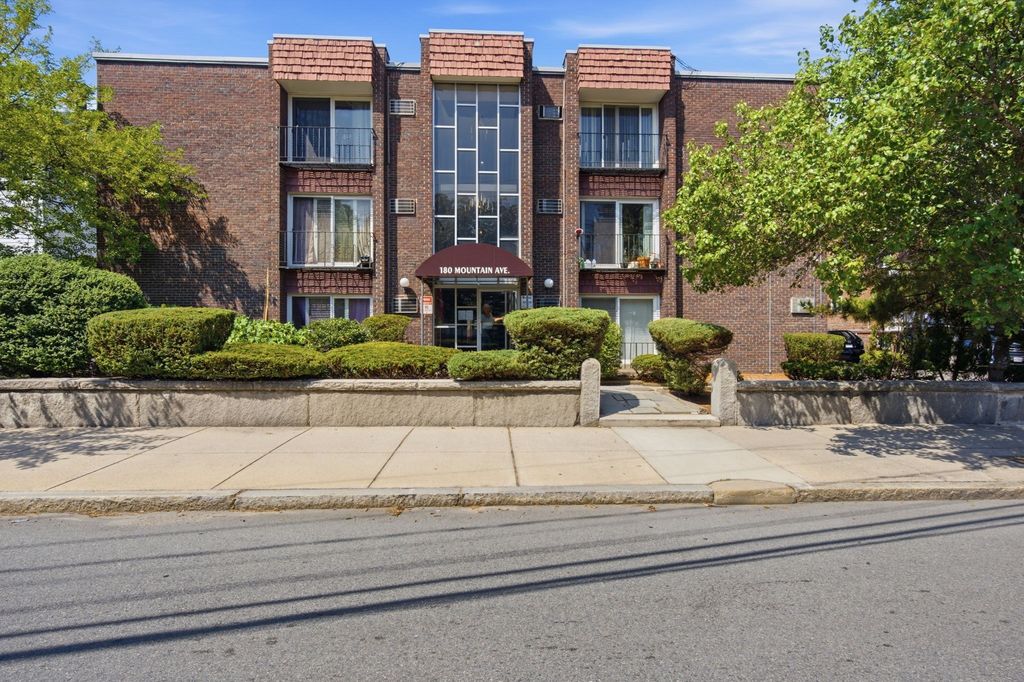 180 Mountain Ave 12, Malden, MA 02148