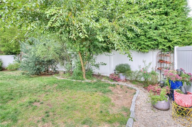 333 Greenwood Avenue, Warwick, RI 02886