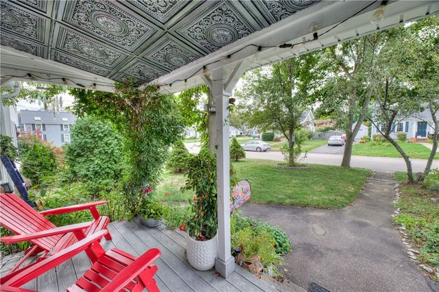 333 Greenwood Avenue, Warwick, RI 02886